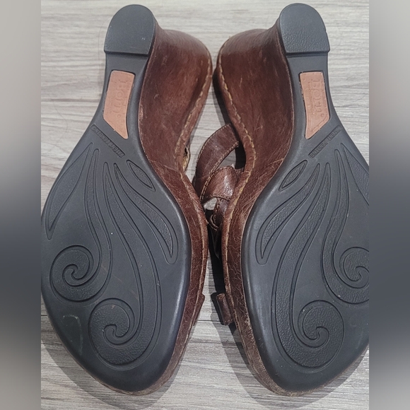 BORN Sandals Platform Wedge Heels Marble Leather Strappy Open Toe size 7  - Picture 5 of 6